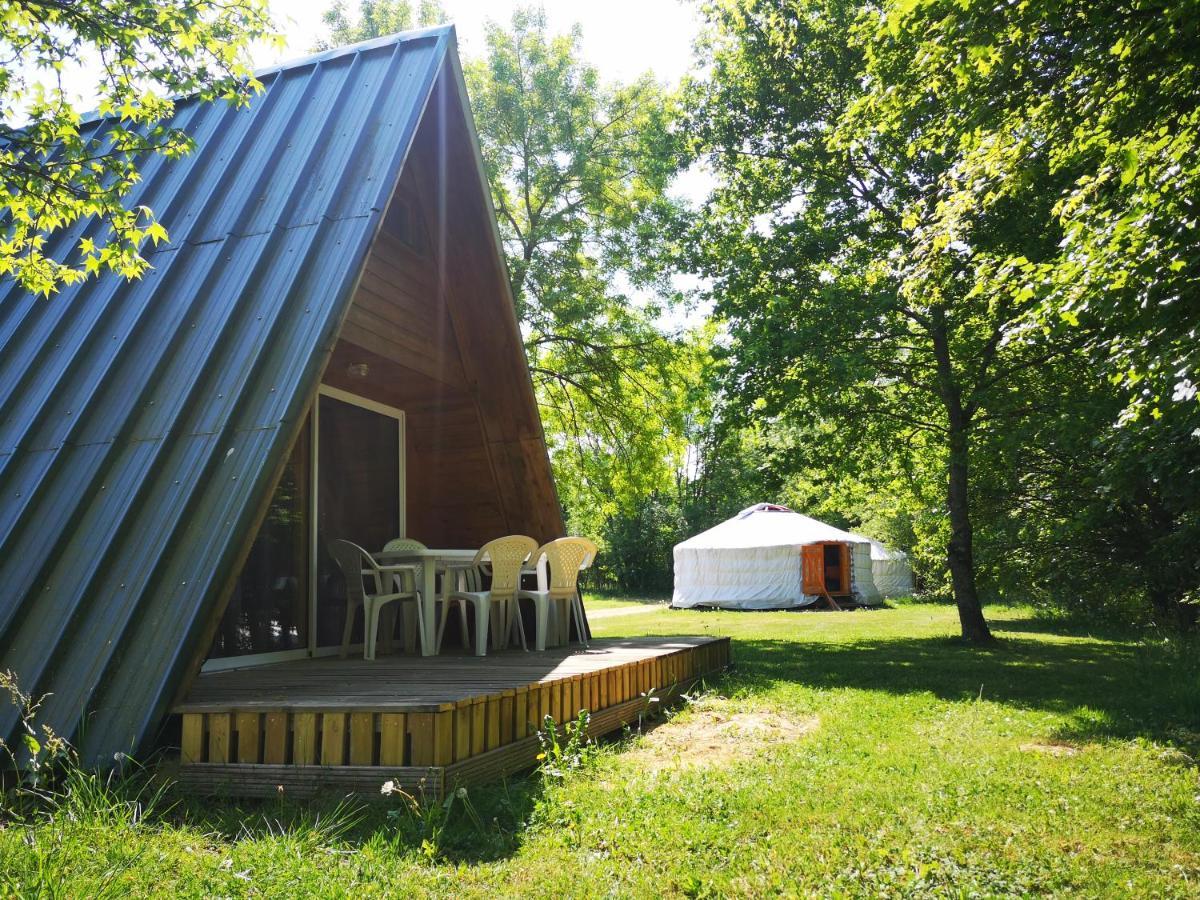 Camping Domaine De Mepillat Saint-Nizier-le-Bouchoux Екстер'єр фото